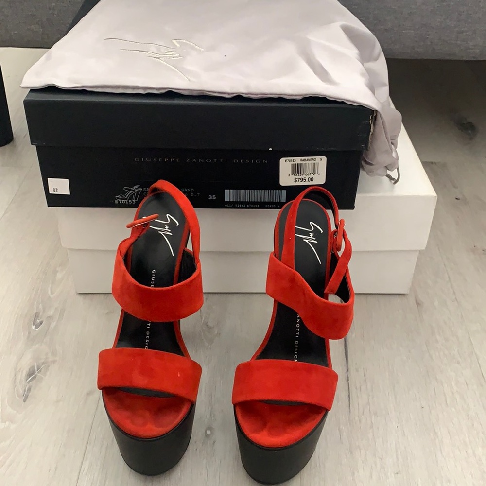giuseppe platform sandal
